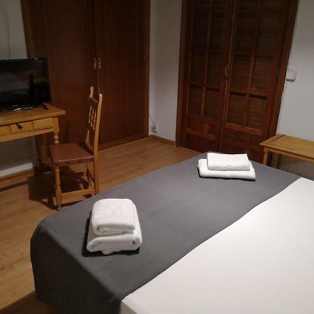 بيسيريل دي لا سييرا Hostal Becerril المظهر الخارجي الصورة