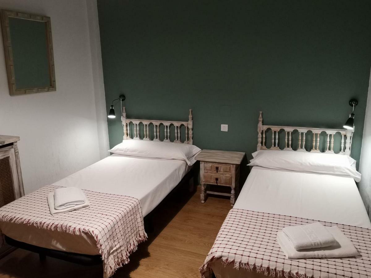 بيسيريل دي لا سييرا Hostal Becerril المظهر الخارجي الصورة