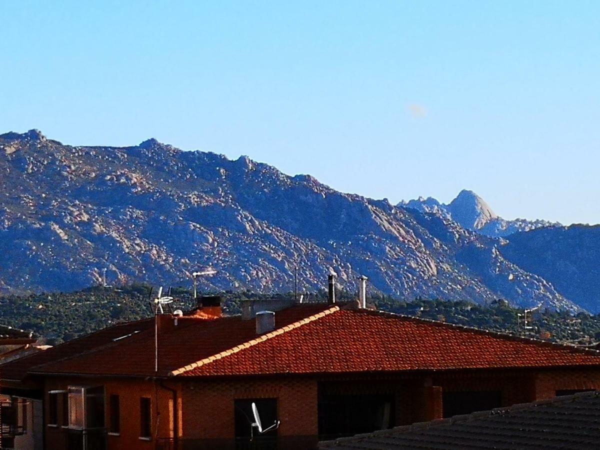 بيسيريل دي لا سييرا Hostal Becerril المظهر الخارجي الصورة